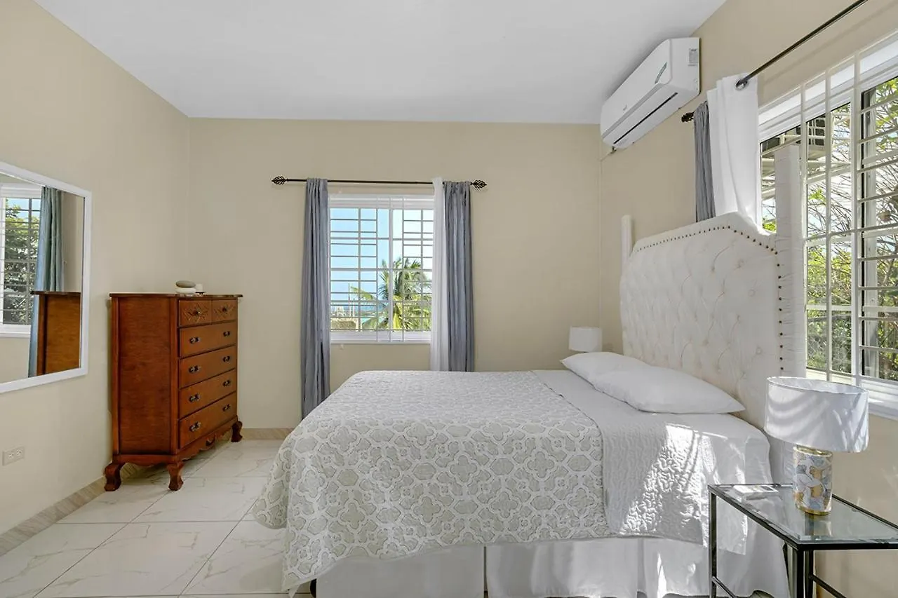 Nyaraló Palm Leaf Cottage Montego Bay